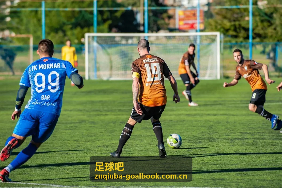 足球吧球员动态：凯恩拜仁数据复盘